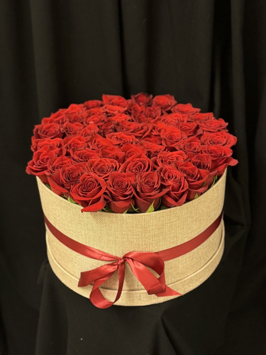 caixa de rosas vermelhas (cópia) caixa de rosas vermelhas (cópia)