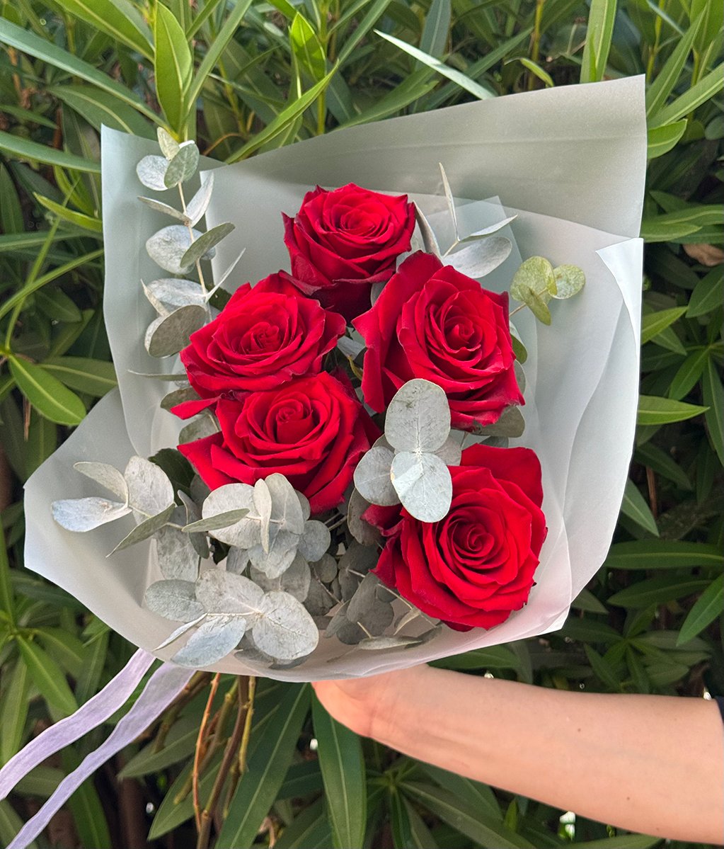 red classic bouquet – 11 red roses (cópia) red classic bouquet – 11 red roses (cópia)